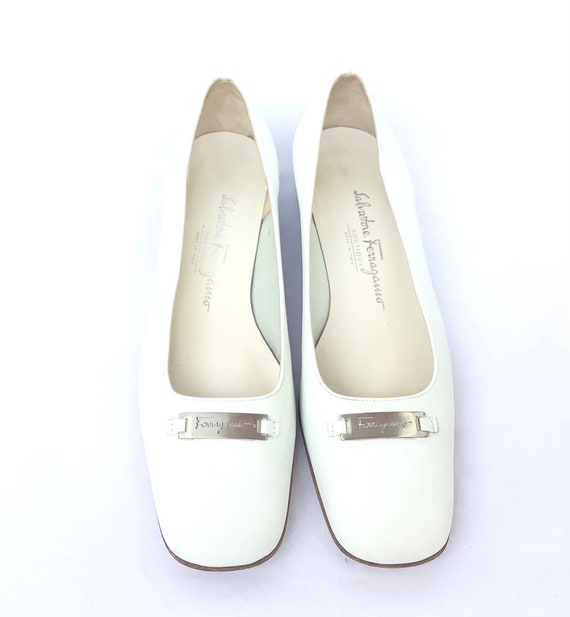 White Leather Square toe vintage flat heel Ferrag… - image 5