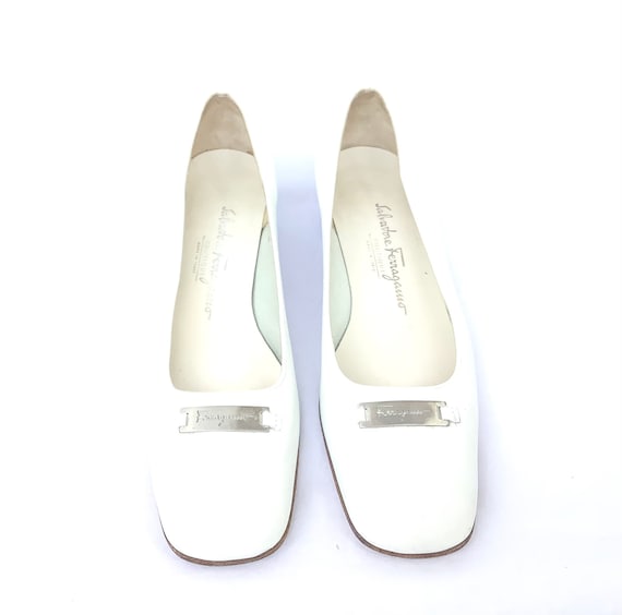 White Leather Square toe vintage flat heel Ferrag… - image 1