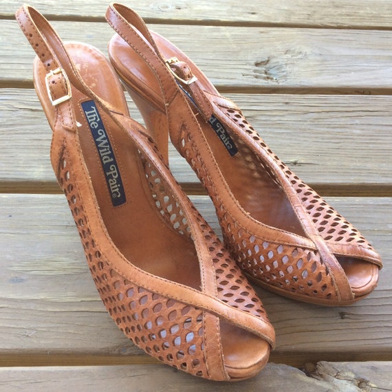 Vintage Wild Pair wood sole leather sandals heels… - image 6