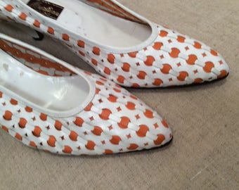 Size 10.5 Pumps Orange White Woven leather retro mod Italian low heel shoes EU 41