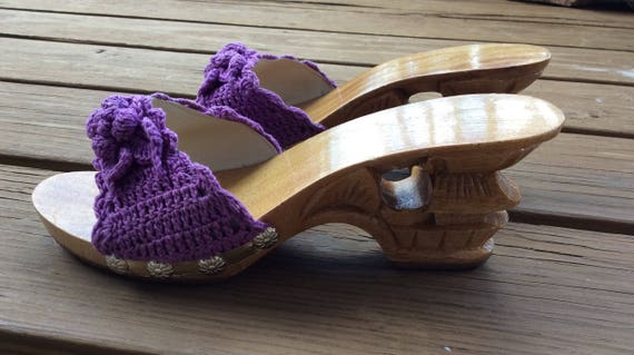 Size 7 Mules Purple Crochet retro sandals wood so… - image 2