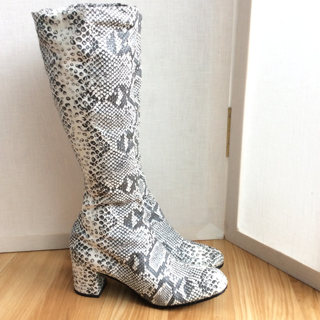 Ultra Rare Snake Print Gogo Go Go Boots 60s Mod Size 7.5 Narrow