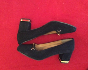 Size 7 black pumps 60s mod new old stock chunky block heel retro shoes