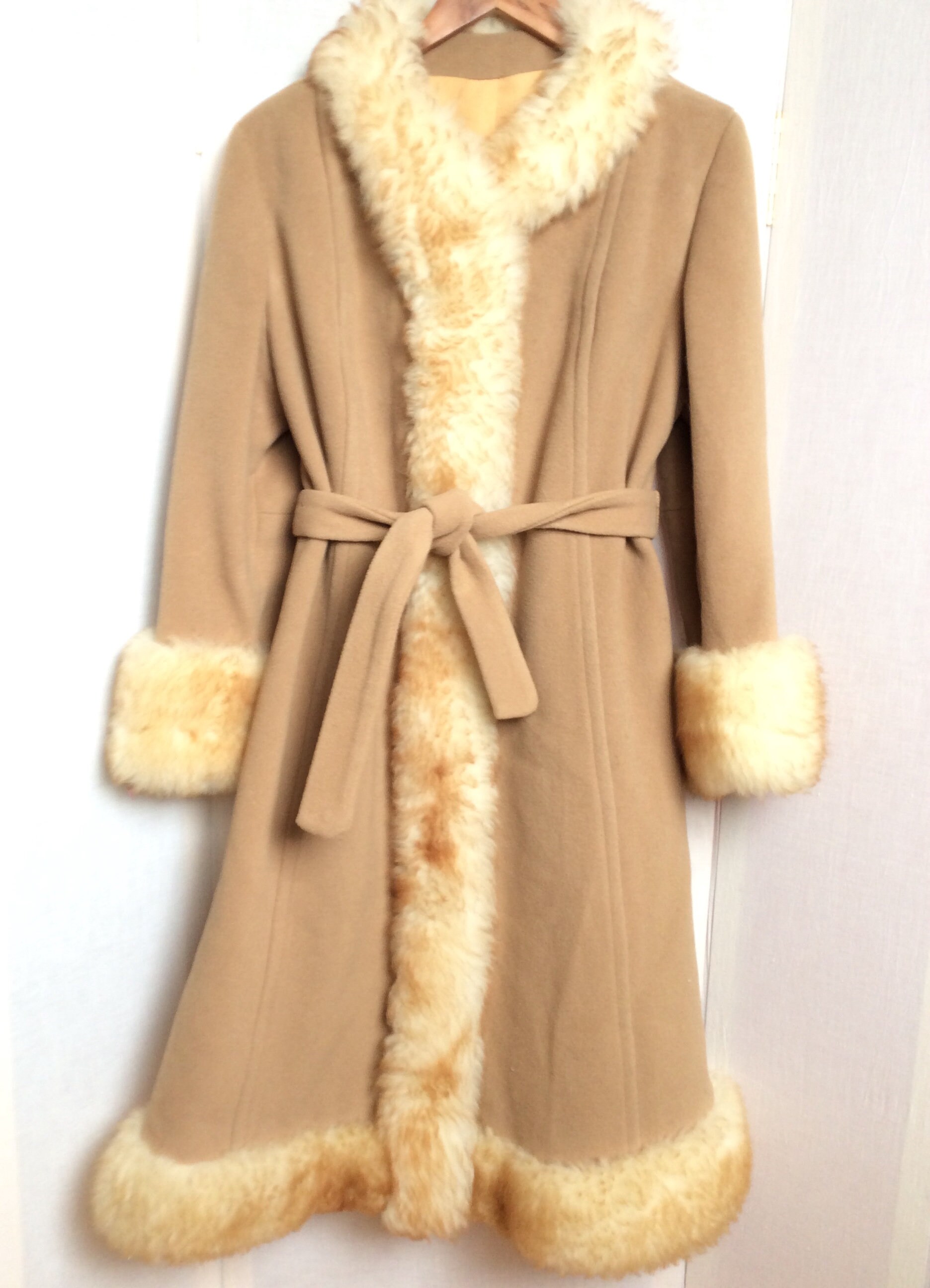 Faux Shearling Fur Wool Coat Vintage Retro Size Small Below Knee Length Tan Funky Mod