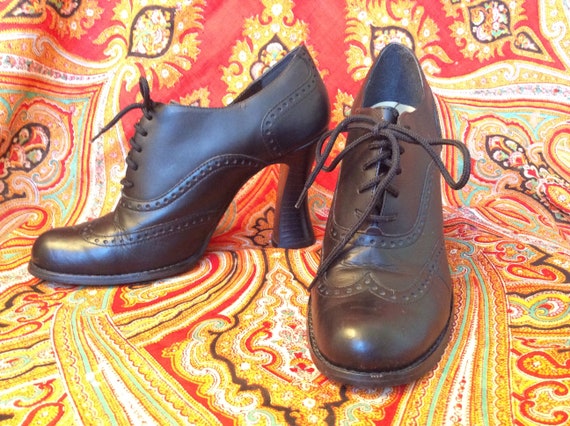 1930s Themed vintage-styled oxford heels black le… - image 2