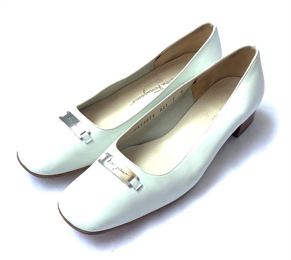 White Leather Square toe vintage flat heel Ferrag… - image 2