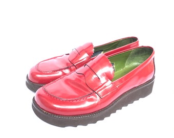 Donald J Pliner designer red leather walking shoes comfortable size 7