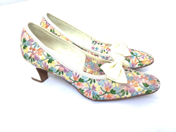 60s mod floral embroidered pumps shoes heels bow … - image 2