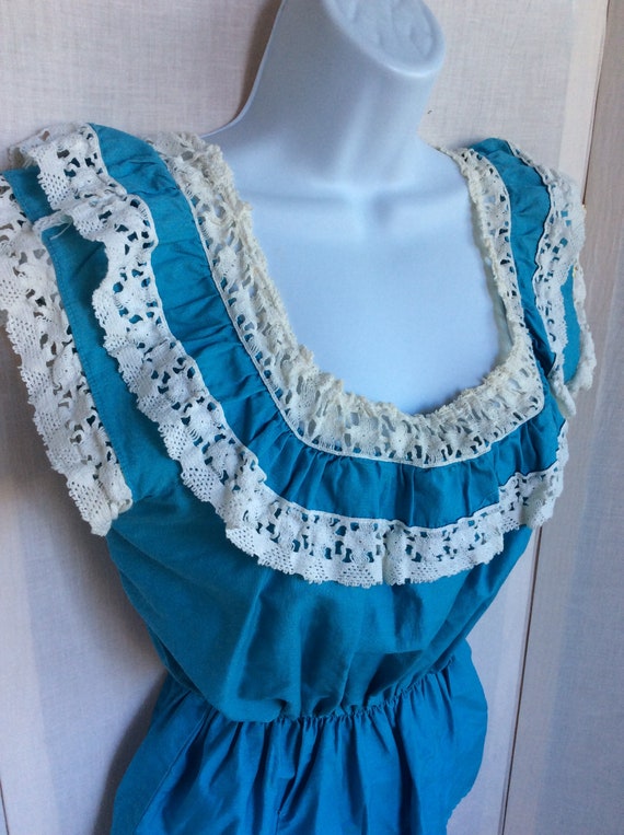 True vintage 1950 crochet blouse and skirt set siz