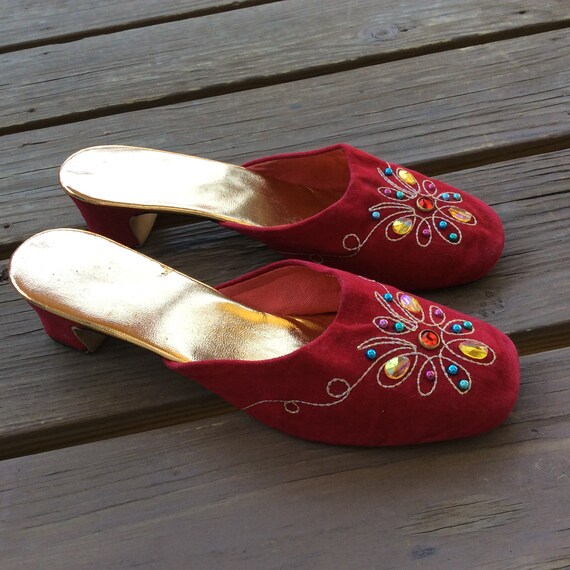 Red velvet vintage slippers size 7 to 7.5 bejewel… - image 2