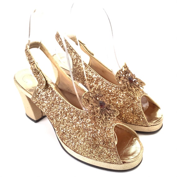 Vintage 50s platform gold glitter 60s heels shoes… - image 1