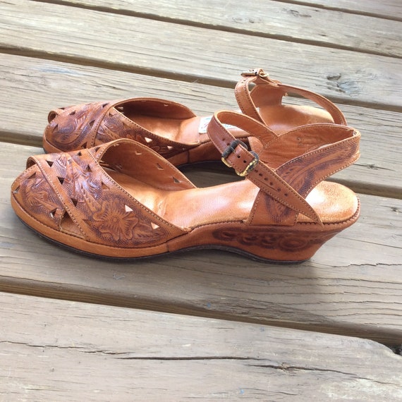 mexican tooled leather sandals