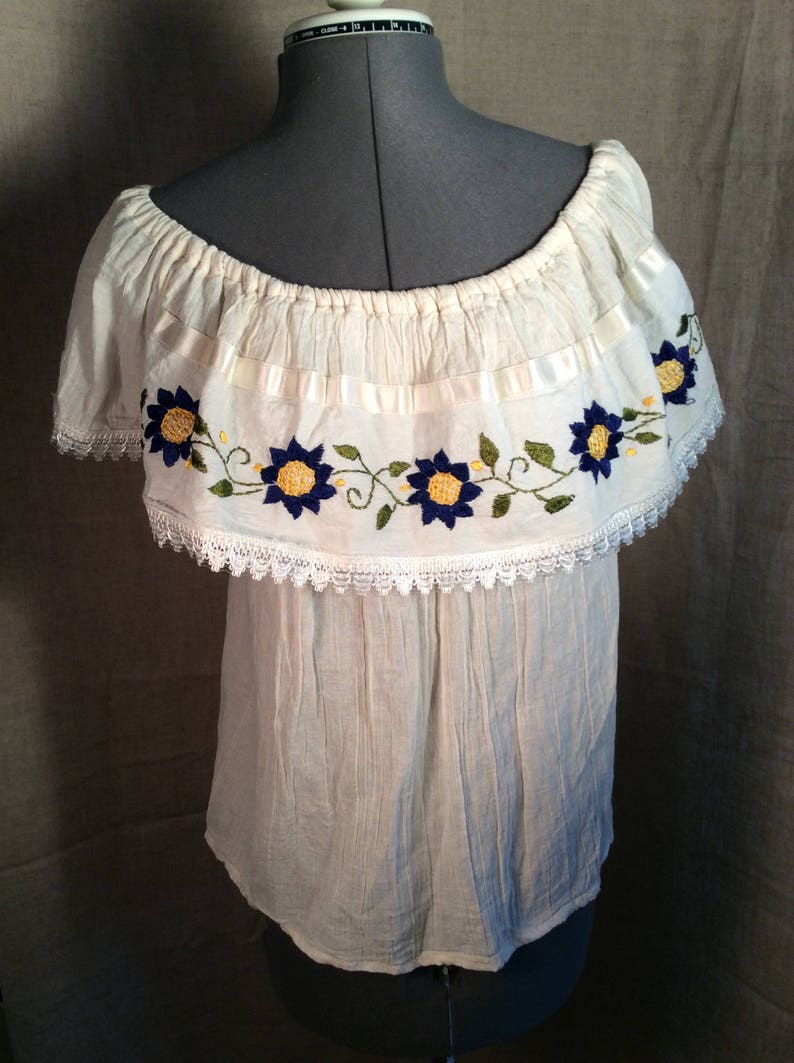 Vintage boho ethnic embroidered flowers peasant cotton blouse image 7