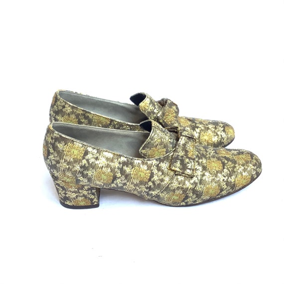 Bonwit Teller mod tapestry block chunky heel meta… - image 5