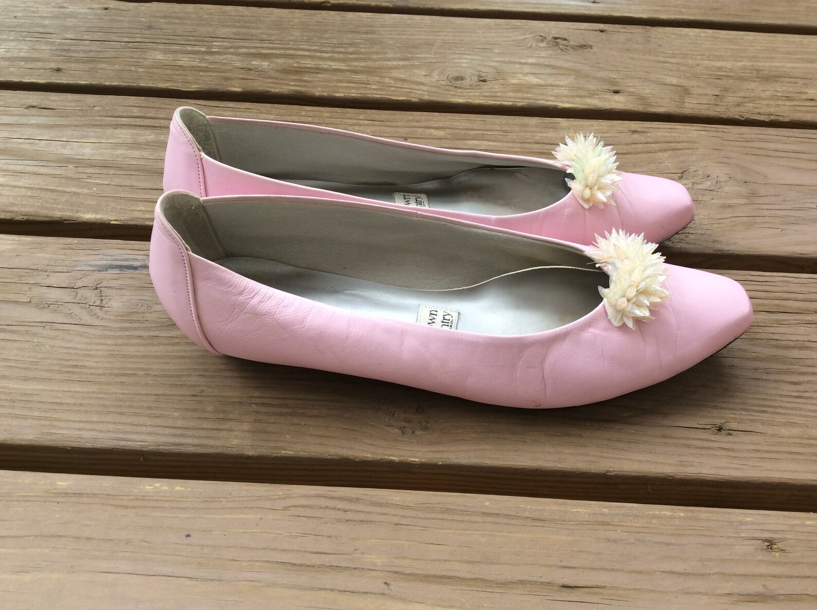 flat pink leather ballet shoes size 9.5 retro wedding flats pastel funky town country