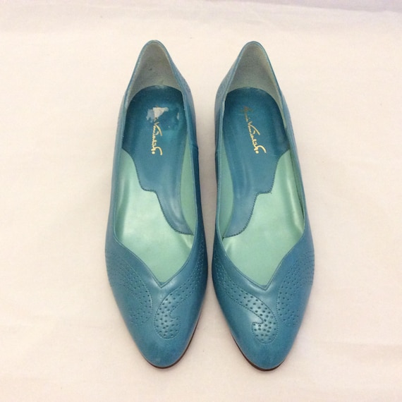 teal pumps size 8