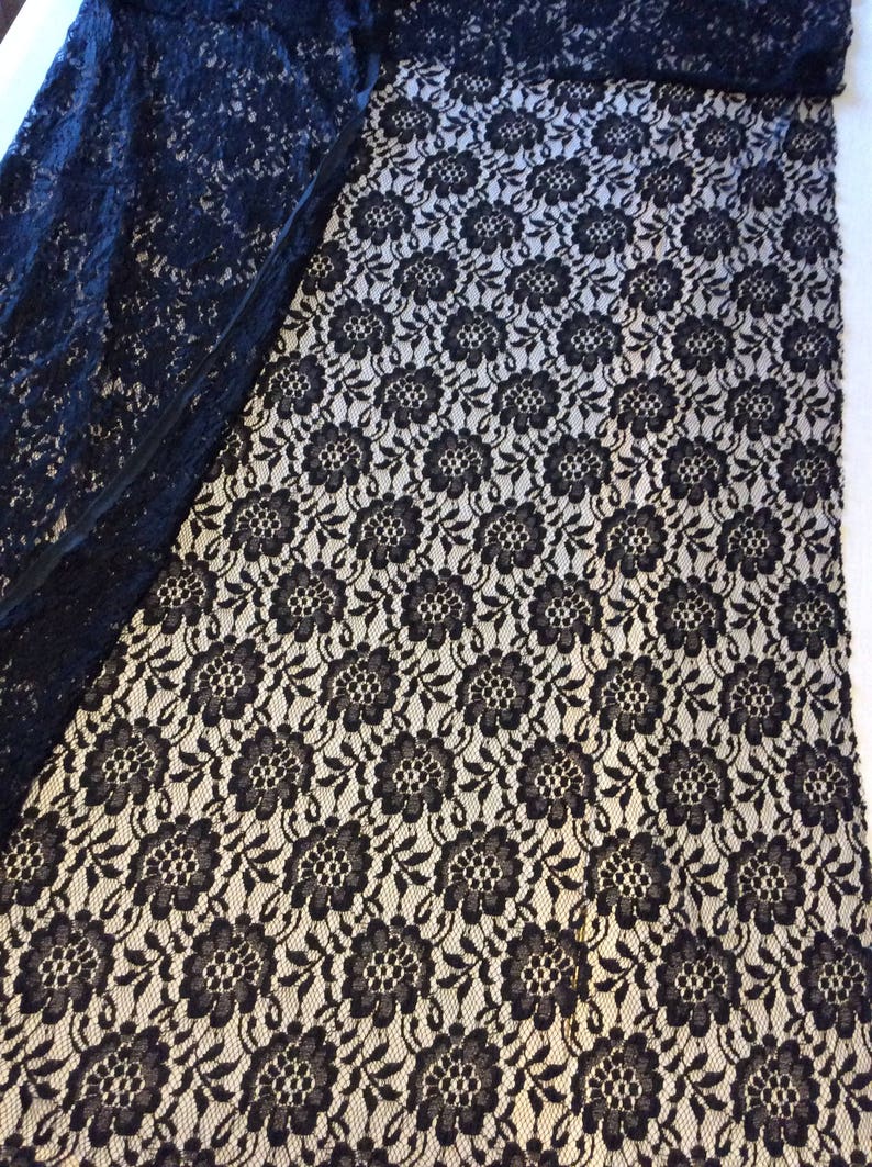 Vintage lace black 50s 60s large remnant panel piece retro