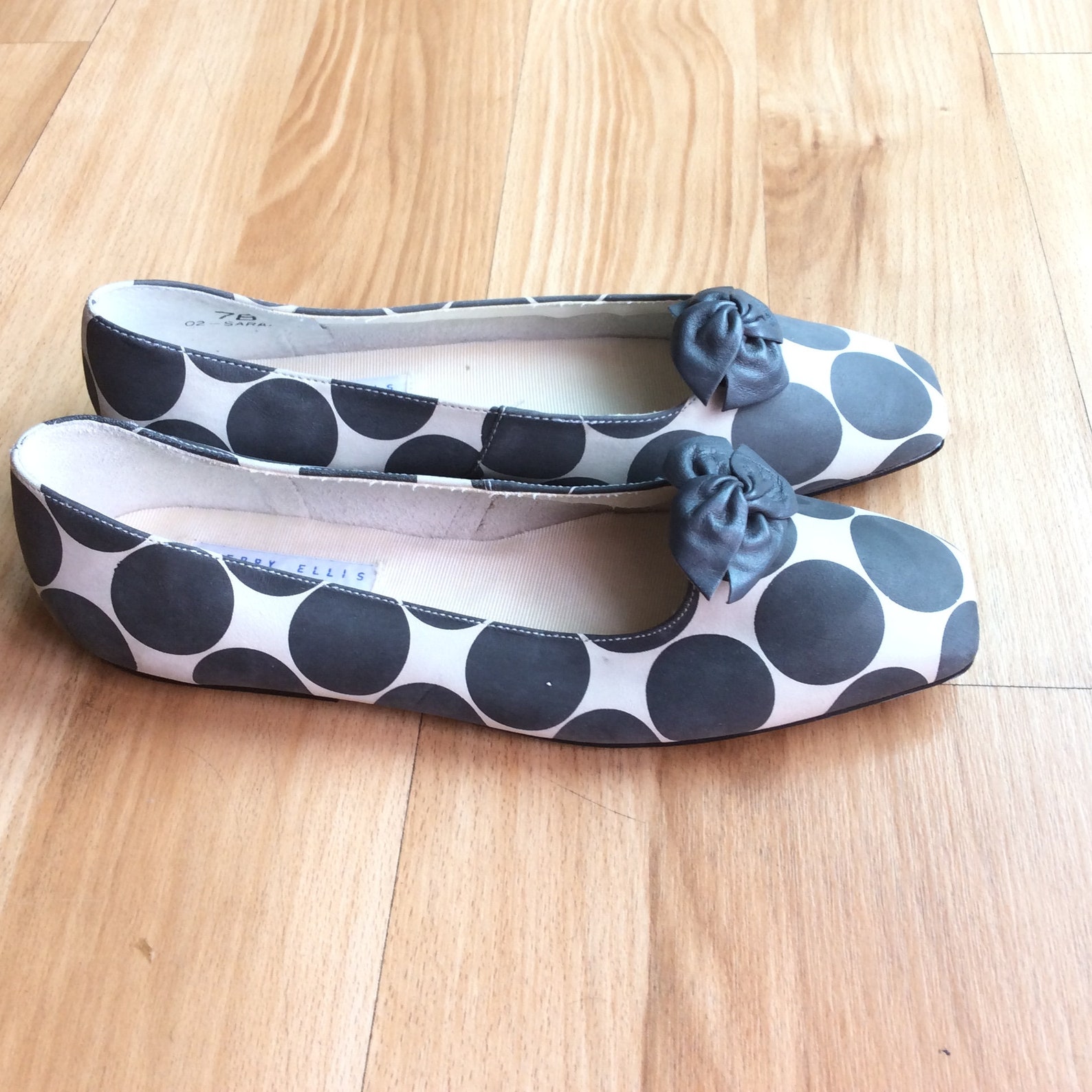 vintage flat new old stock perry ellis mod 80s shoes ballet size 7 narrow funky retro