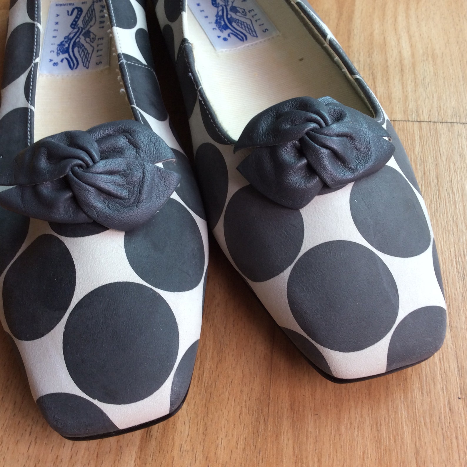 vintage flat new old stock perry ellis mod 80s shoes ballet size 7 narrow funky retro