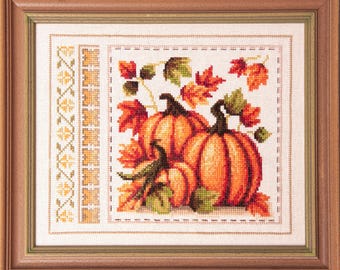 Schema per punto croce con zucca autunnale, ricamo per il Giorno del Ringraziamento (schema in PDF)