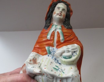 GENUINE Antique STAFFORDSHIRE Figurine. Little Red Riding Hood 1860s. No damages