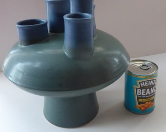 ART POTTERY. LARGE Space Age Vintage 60s / 70s Art Pottery Sculptural Flying Saucer Vase