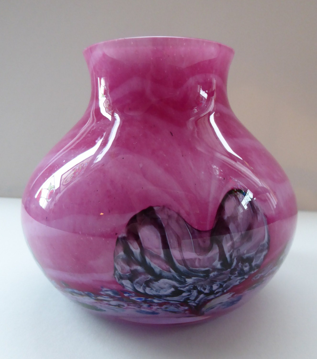Scottish Caithness Glass Cadenza Hearts Vase Beautiful Vintage