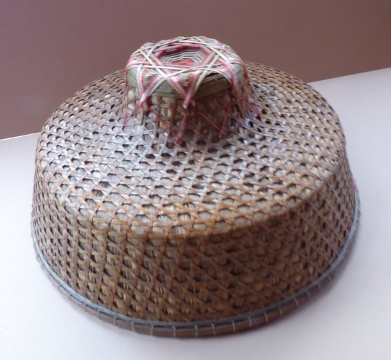 Vintage CHINESE Chinese Coolie Bamboo / Woven Str