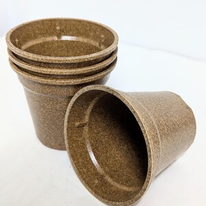Rice hull eco-pots  for the planet health conscious.
