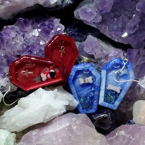 Mini Coffin Snowglobe Shaker Pendientes [VARIACIONES DISPONIBLES]