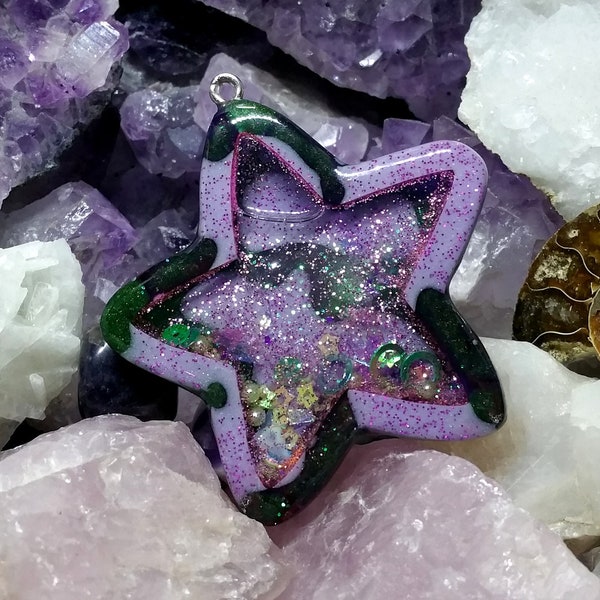 Lilac Camo Star Snowglobe Keyring, Necklace, Pendant