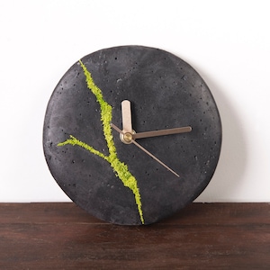 Minimalist, concrete, small wall clock with Scandinavian moss, Modern concrete clock, Round wall clock, Wall decoration image 1