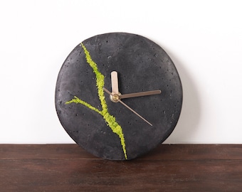 Minimalist, concrete, small wall clock with Scandinavian moss, Modern concrete clock, Round wall clock, Wall decoration