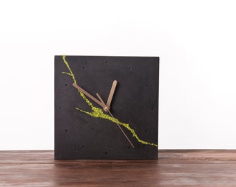 Minimalist, concrete desk / wall clock with Scandinavian moss, Modern concrete clock, Square table clock, Home decoration