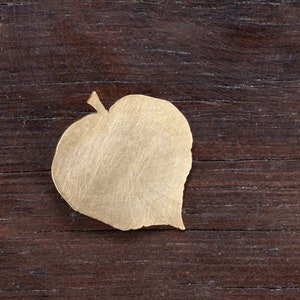 Elegant Gold Linden Leaf Brooch - Nature-inspired Jewelry Gift