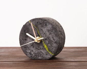 Dark Round Concrete Desk Clock with Moss