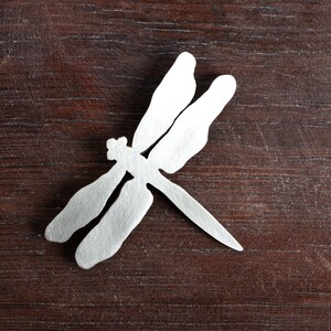 Vintage-Inspired Brass Dragonfly Brooch - Whimsical and Unique Gift Idea