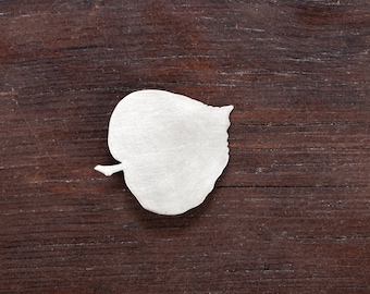 Elegant Silver Linden Leaf Brooch - Nature-Inspired Jewelry Gift