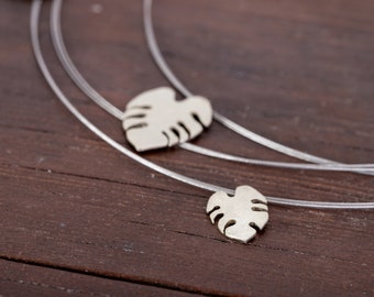 Collier de feuilles de monstera argenté, collier avec des feuilles de monstera argentées, cadeau pour elle