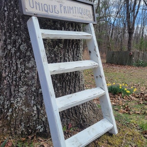 Rustic Wood BLANKET Ladder DISTRESSED Valspar Cream Cake Painted Primitive Wood Quilt Scarf Tie Towel Rack Home Decor Custom Sizes Colors