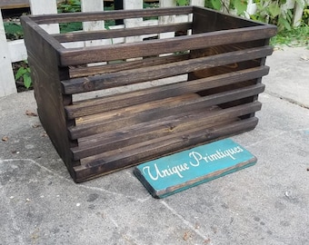 Rustic FARMHOUSE Wood CRATE Reclaimed Wood Bathroom Kitchen Living Room Bedroom Storage Stackable Bookcase Home Decor Custom Sizes Colors