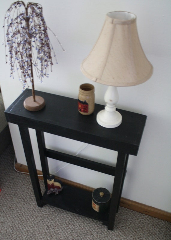 narrow end table with lamp