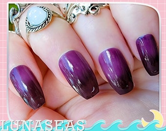 Ursula - Purple to black Thermal nail polish - / Vegan and Cruelty free / 10-Free / Halloween Nail Polish / Goth Nail Polish