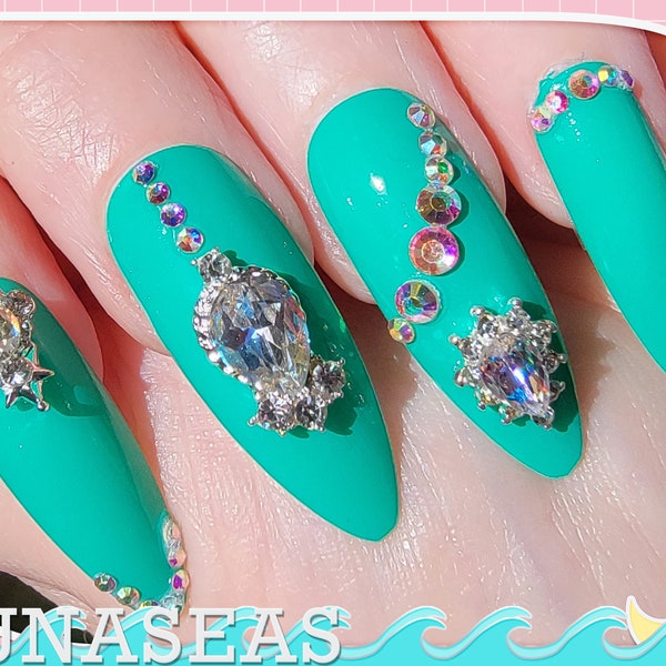 Tide - Teal Green Nail Polish | Turquoise Nail Polish | Health Conscious Make up | Mermaid Nails