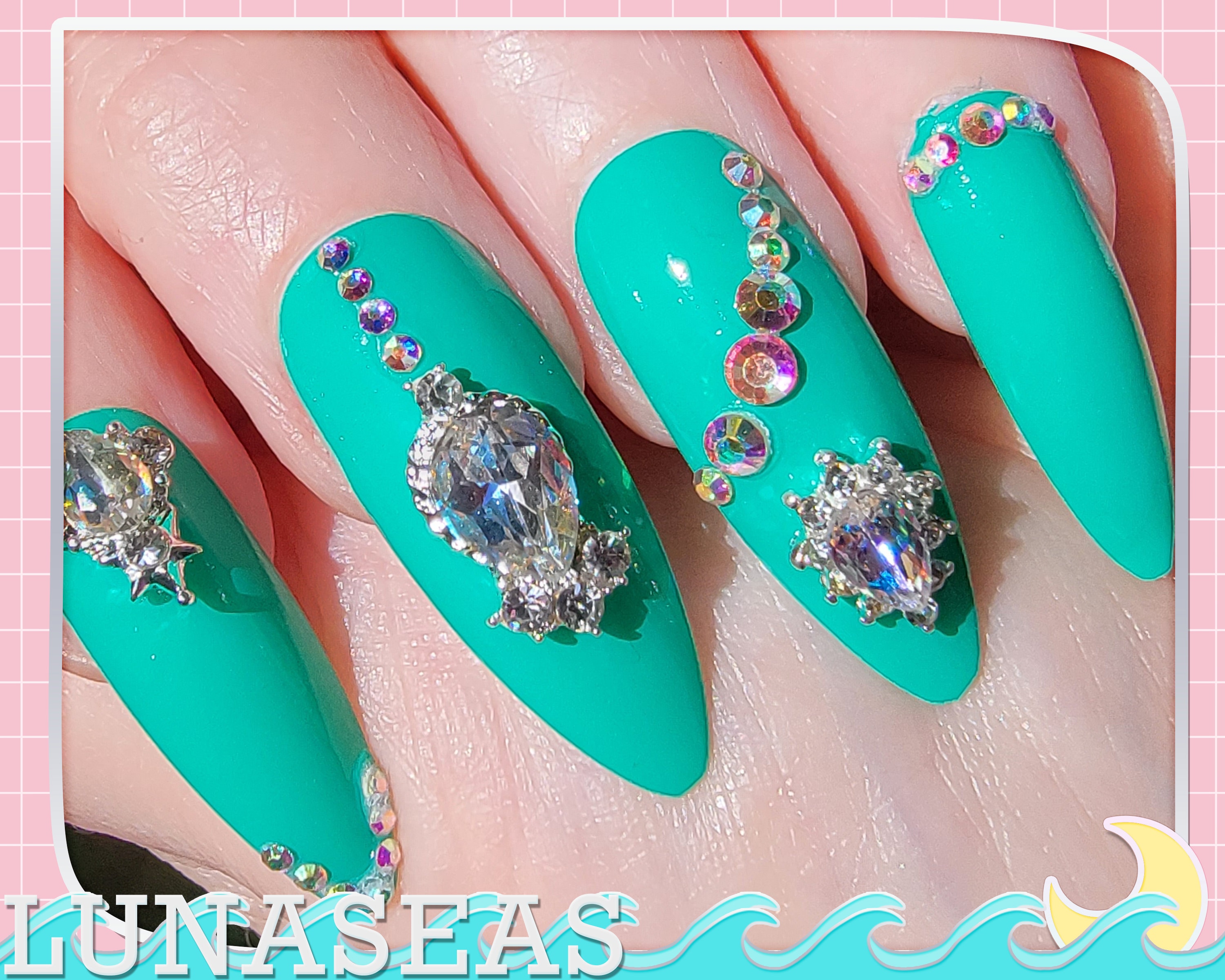 214 Turquoise Nail Designs Stock Photos, High-Res Pictures, and Images -  Getty Images