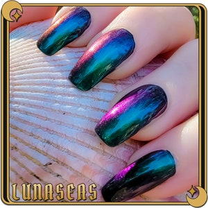 Damaged Waters - Duo Chrome Color shifting Oil slick Nail Polish Topper