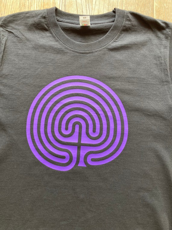Size Small-Labryinth