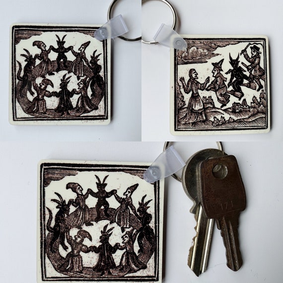 Woodcut Witches Keyring (double sided)