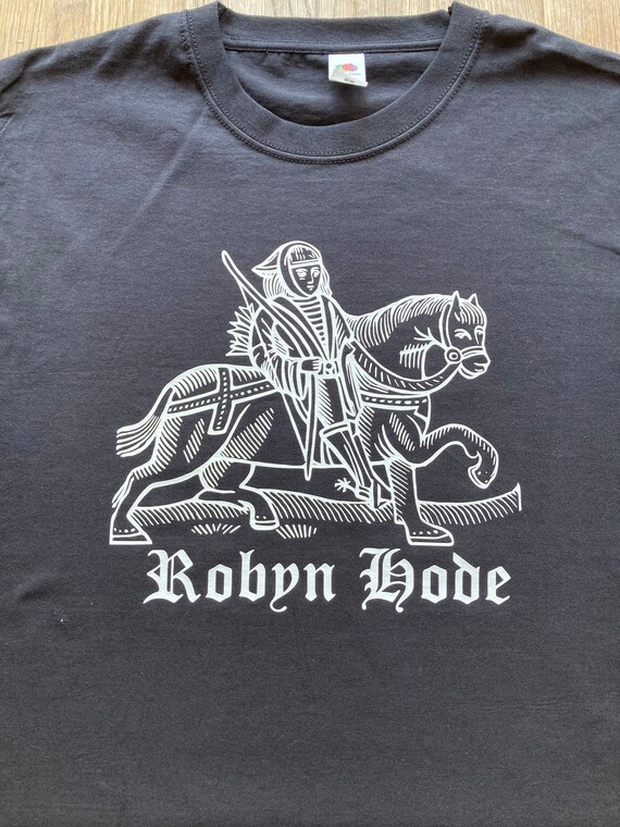 Size Large-Robyn Hood