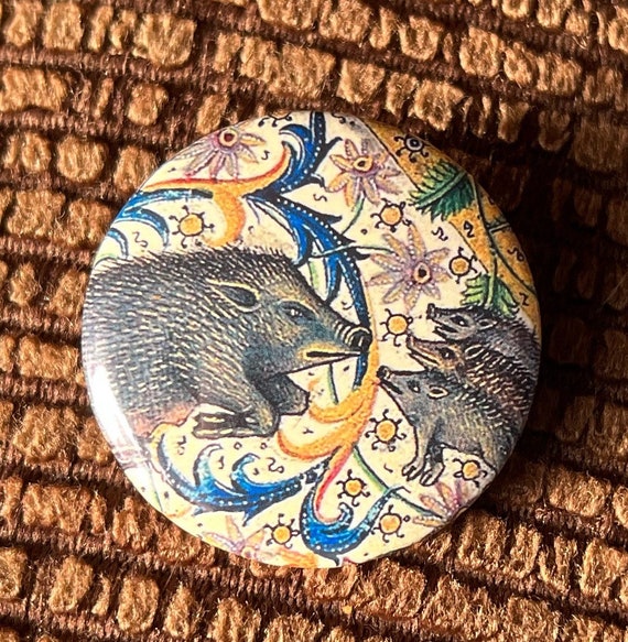 Boar and Piglets Button Badg 32mm